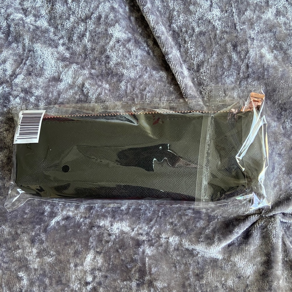 NEW Luxie Wonderlust Brush and Bag Set - Picture 9 of 14